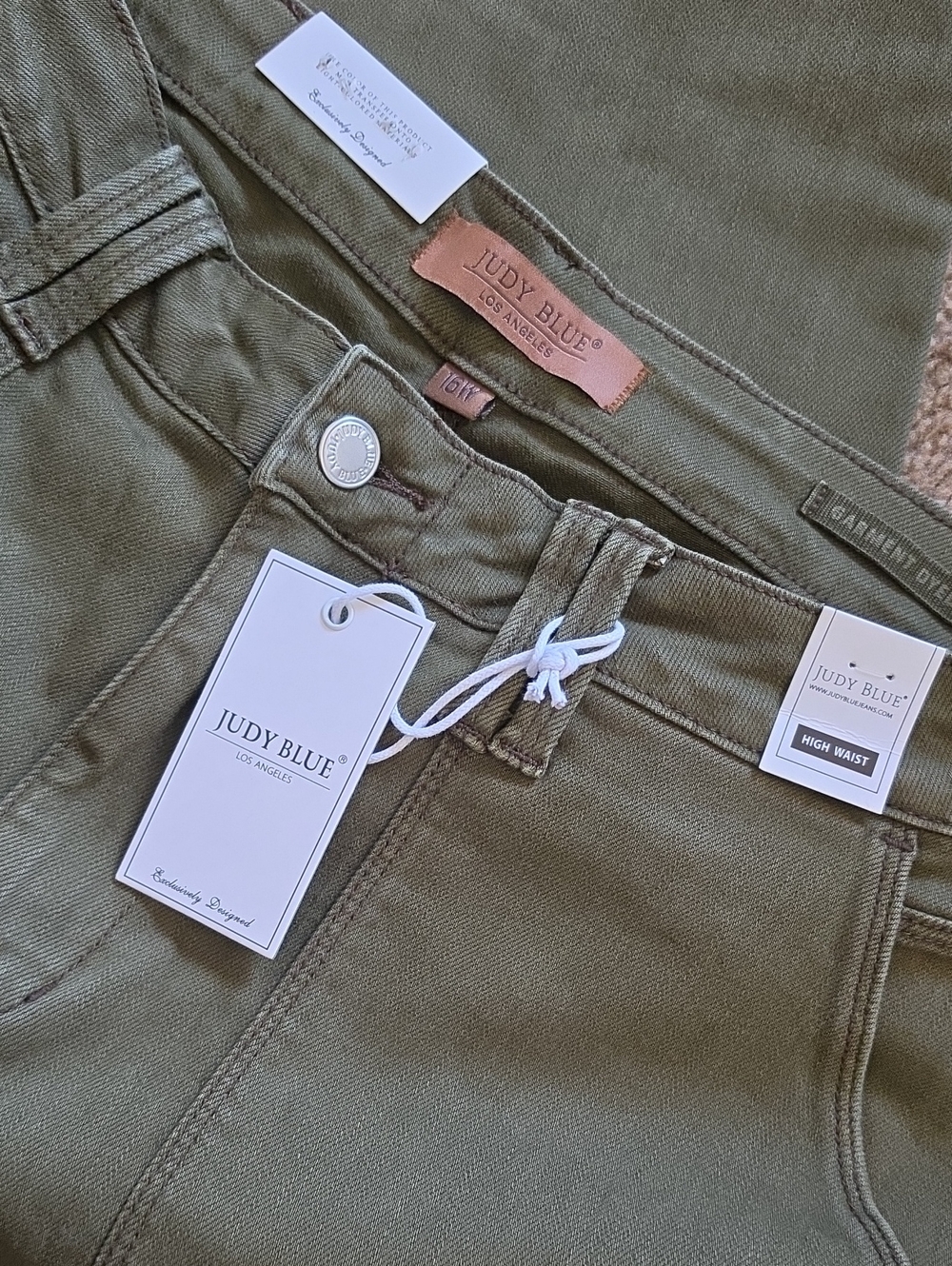 Judy Blue Dark Forest Crop Jeans - Picture 4 of 8